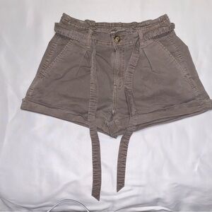 American Eagle Paperbag Waist Women's Shorts in Dark Olive Green